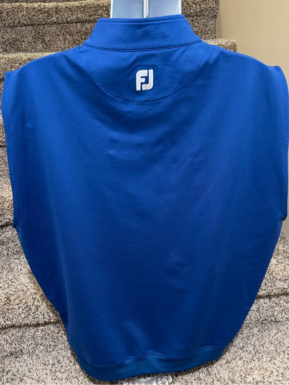 Like new *FootJoy FJ* lightweight smooth casual men’s golf ⛳️ sweater vest - XL